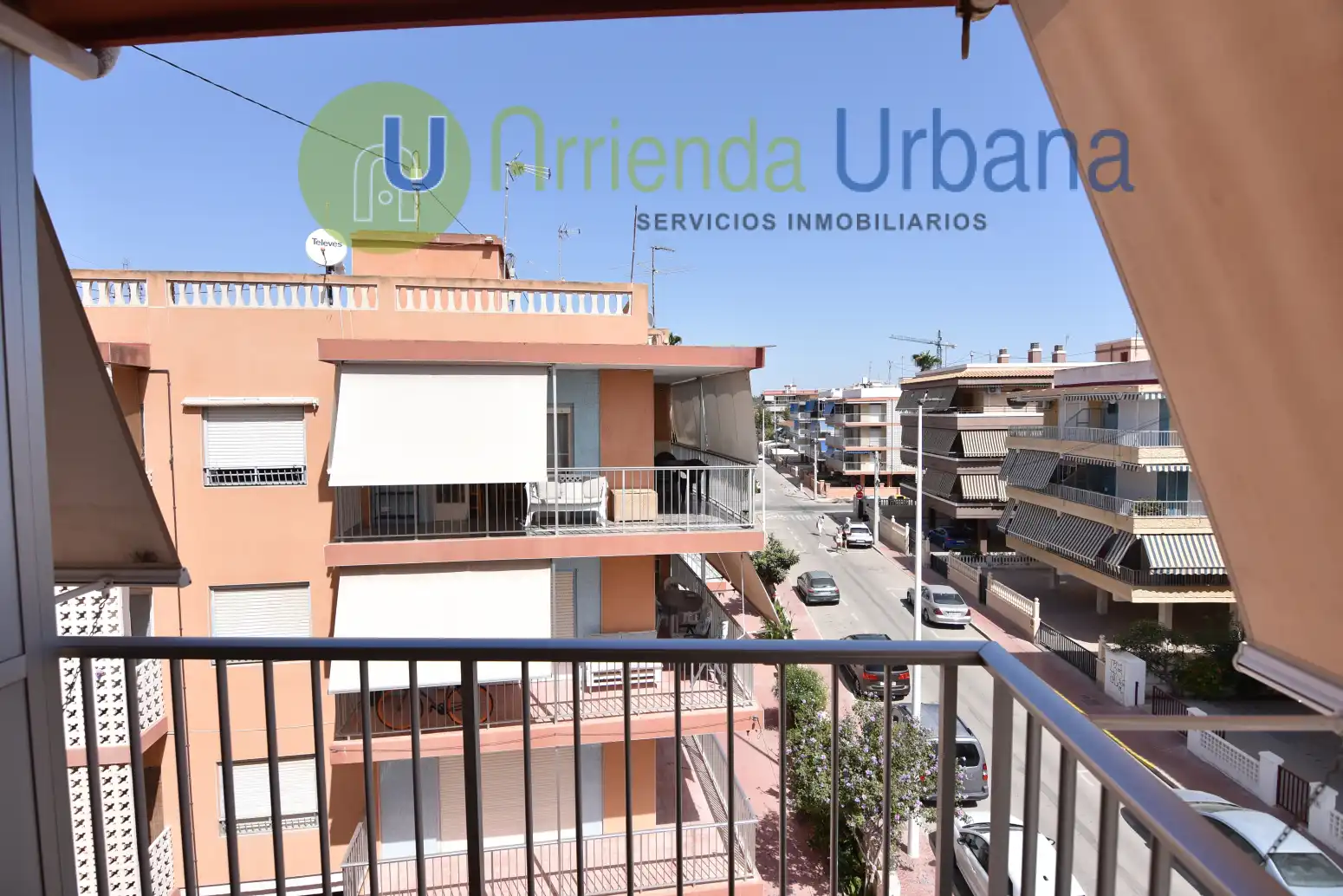 Terrassa de Pis de lloguer en Santa Pola amb Aire condicionat, Calefacció i Moblat