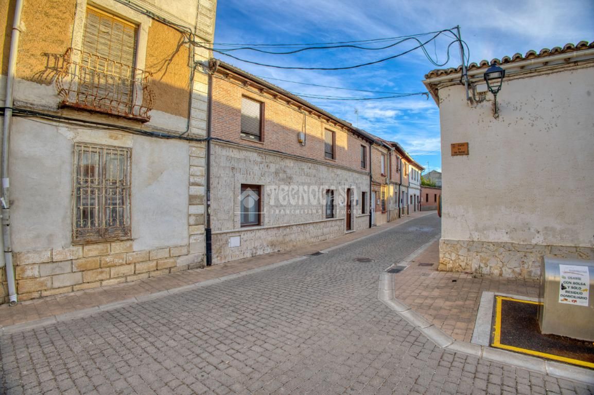 Exterior view of Single-family semi-detached for sale in Grijota  with Heating and Storage room