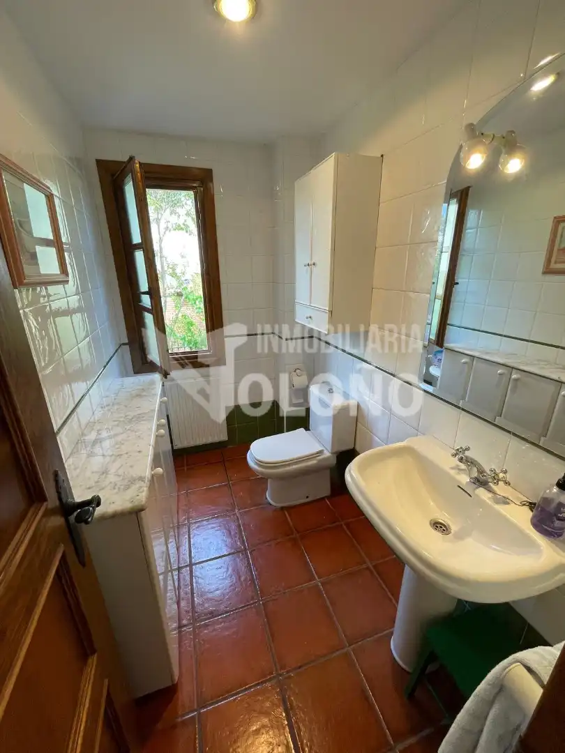 Bany de Casa o xalet en venda en Labastida / Bastida amb Calefacció, Jardí privat i Terrassa