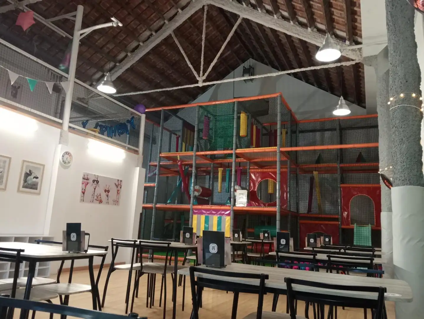 Local de alquiler en Centelles con Amueblado