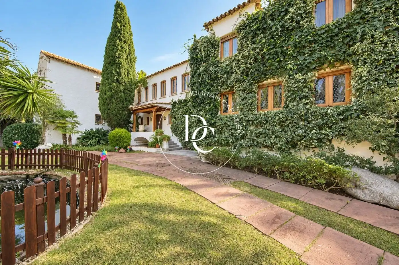Casa con terraza en venta en Avinguda Navarra, imagen 3