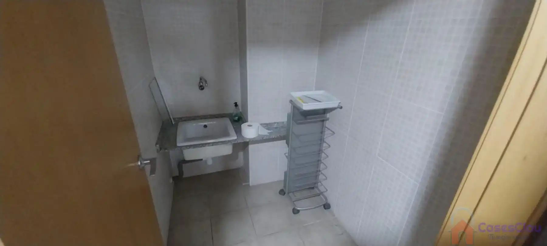 Badezimmer von Büro zum Verkauf in Valencia mit Klimaanlage
