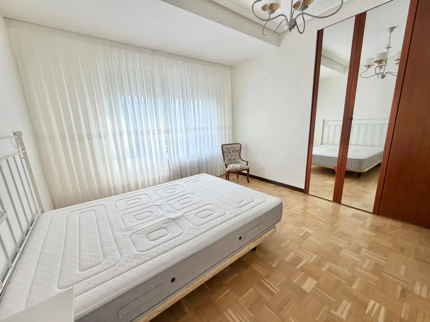 Bedroom of Flat for rent in  Logroño  with Heating, Terrace and Swimming Pool
