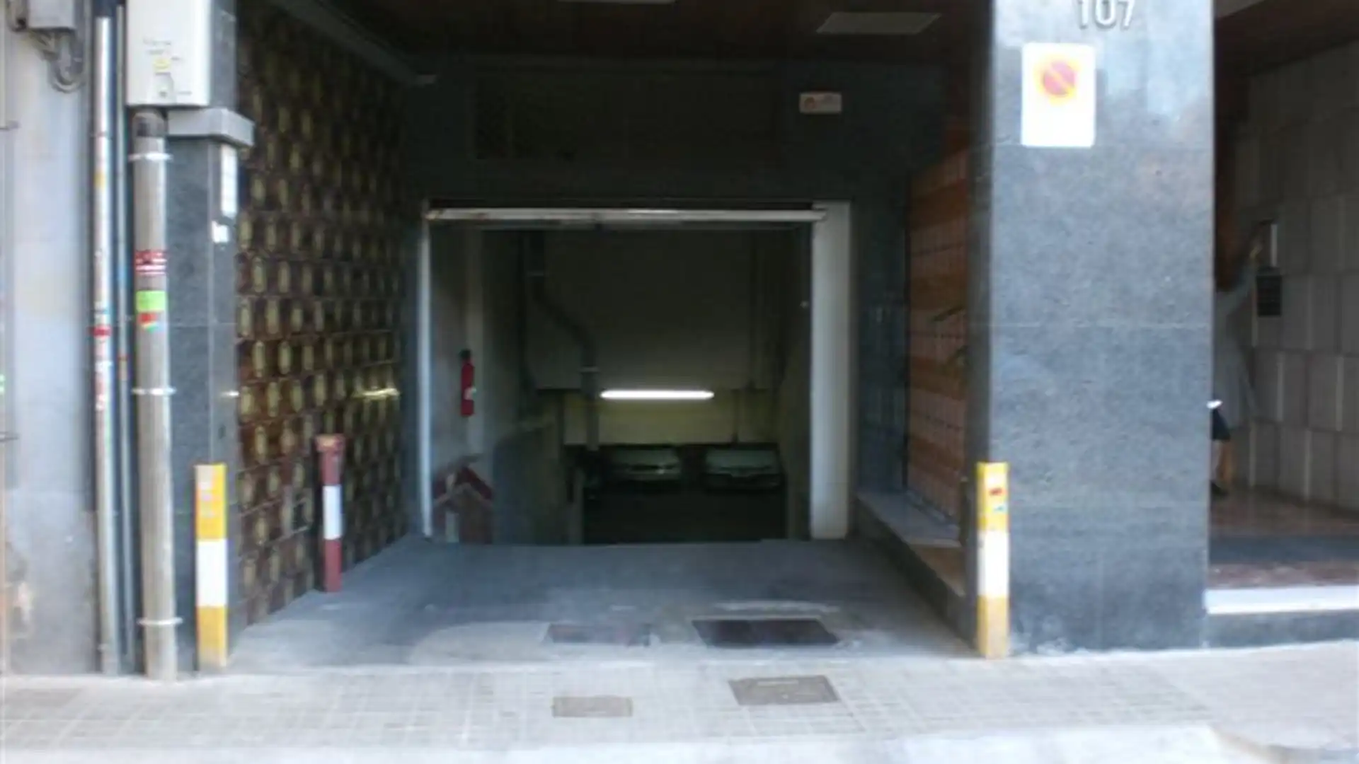 Garaje de alquiler en  Barcelona Capital