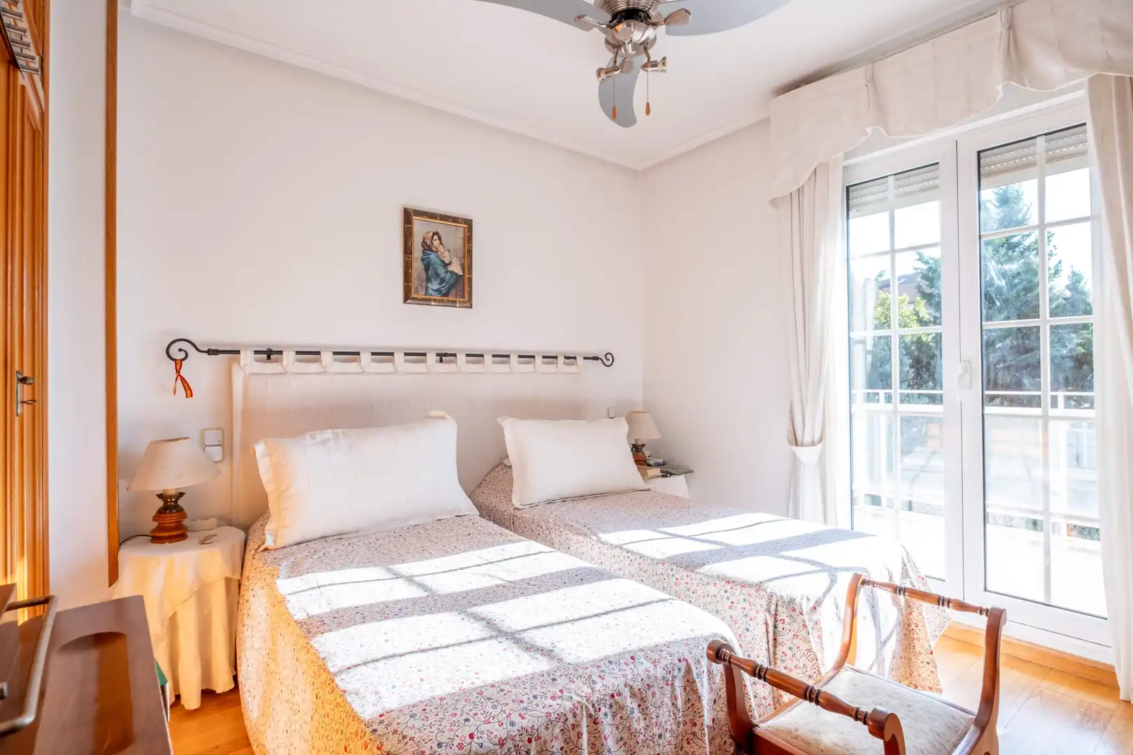 Bedroom of Detached homes for sale in Zaragoza  with Air Conditioner, Heating and Community pool
