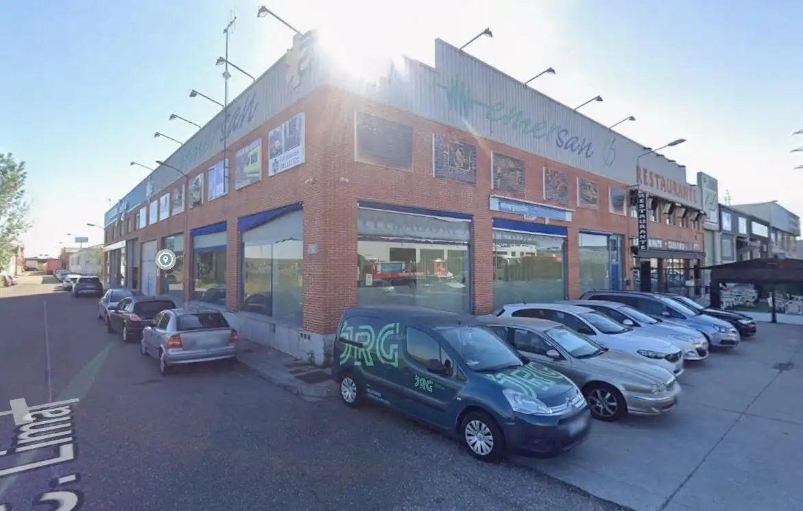 Nau industrial de lloguer a Villares de la Reina