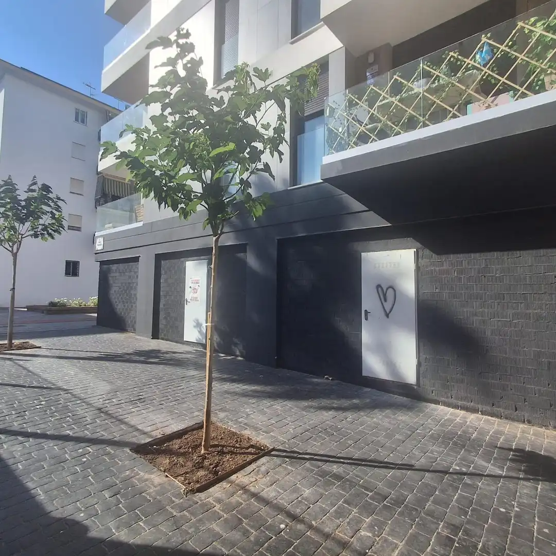 Außenansicht von Geschaftsraum zur Miete in Estepona