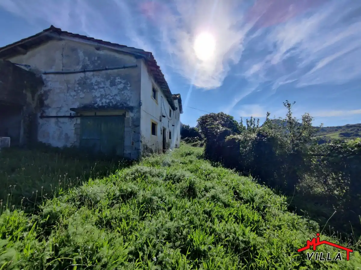 Exterior view of Houses for sale in Laredo