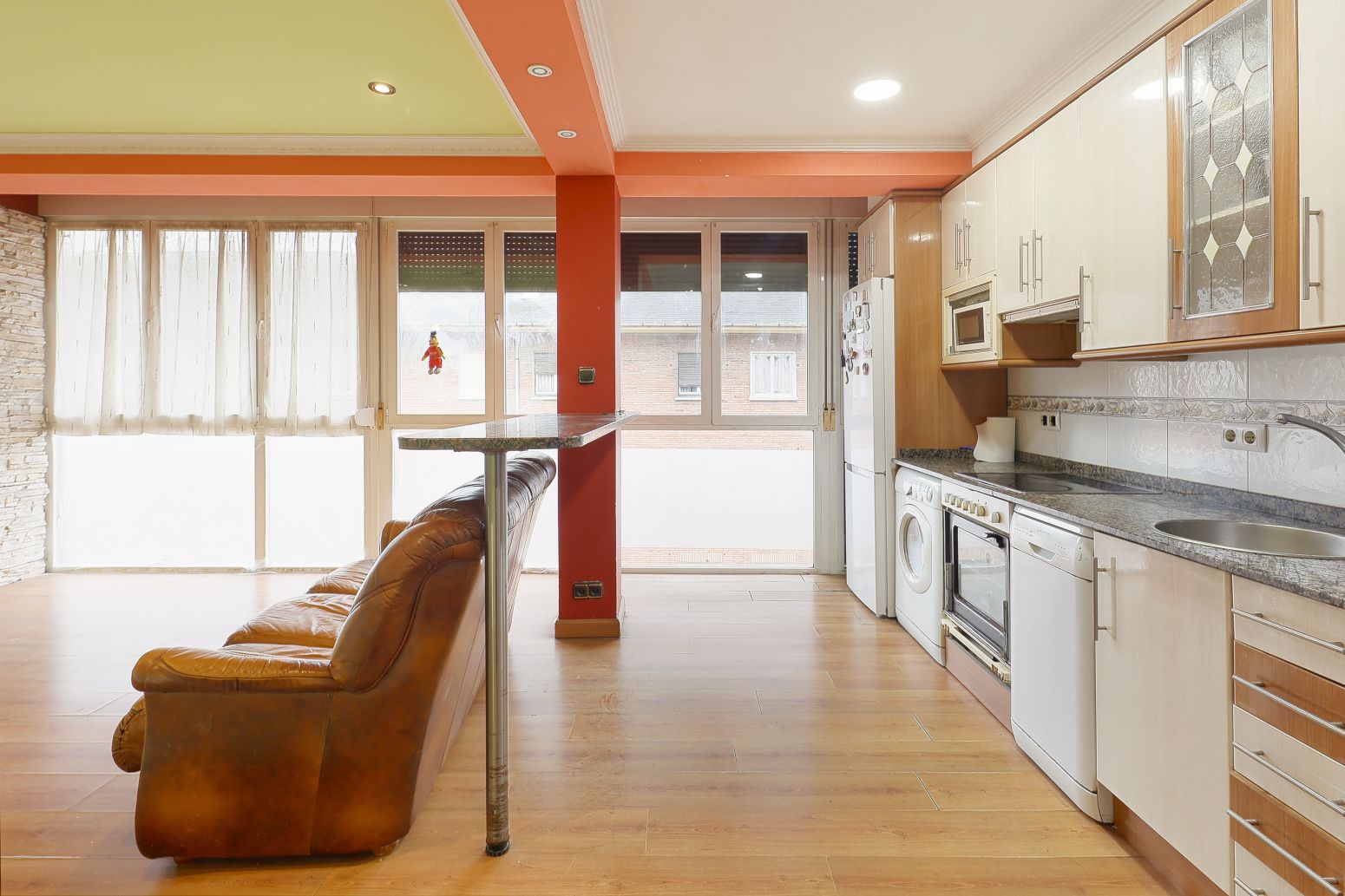 Cocina de Piso en venta en Gijón  con Calefacción y Amueblado