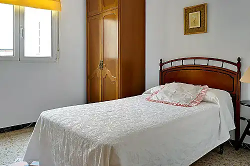 Bedroom of Flat for rent in Zaragoza  with Heating, Furnished and Oven