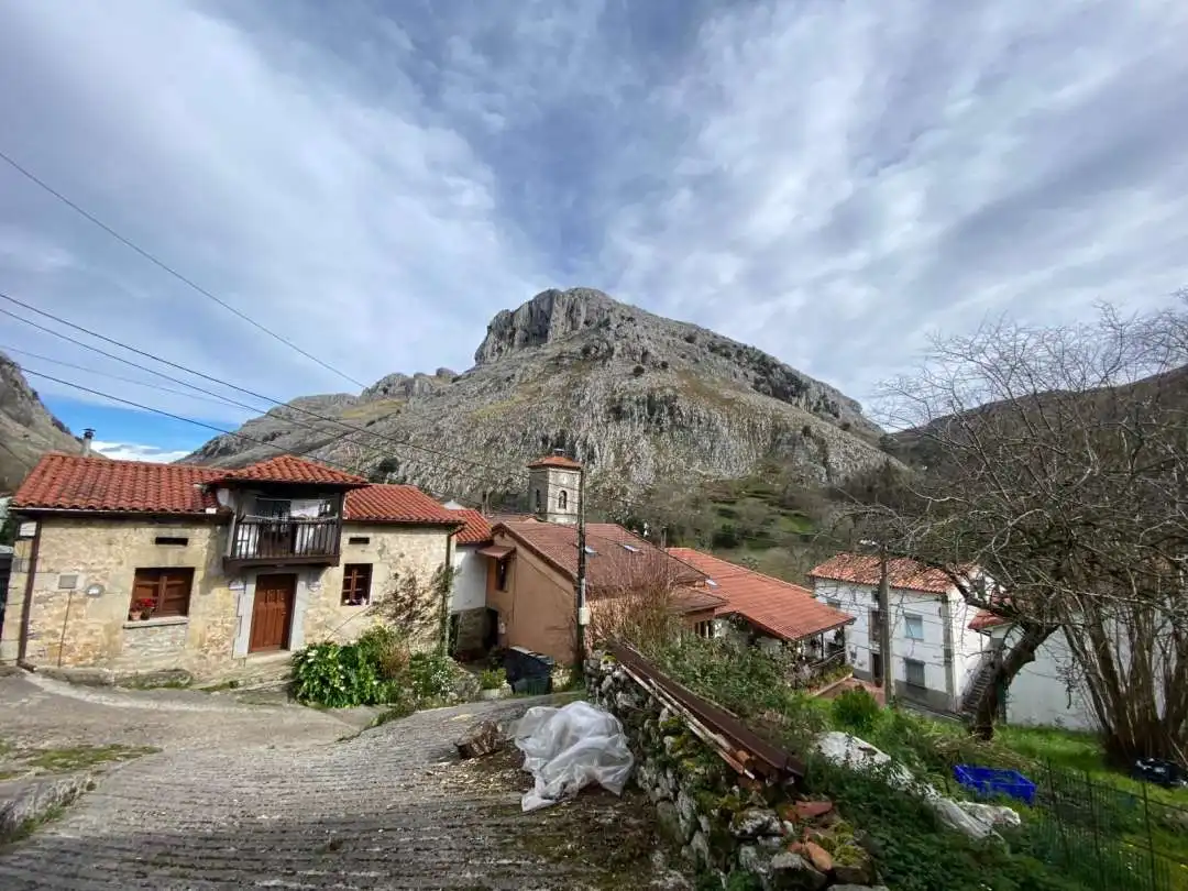 Vista exterior de Casa o xalet en venda en Liérganes amb Balcó