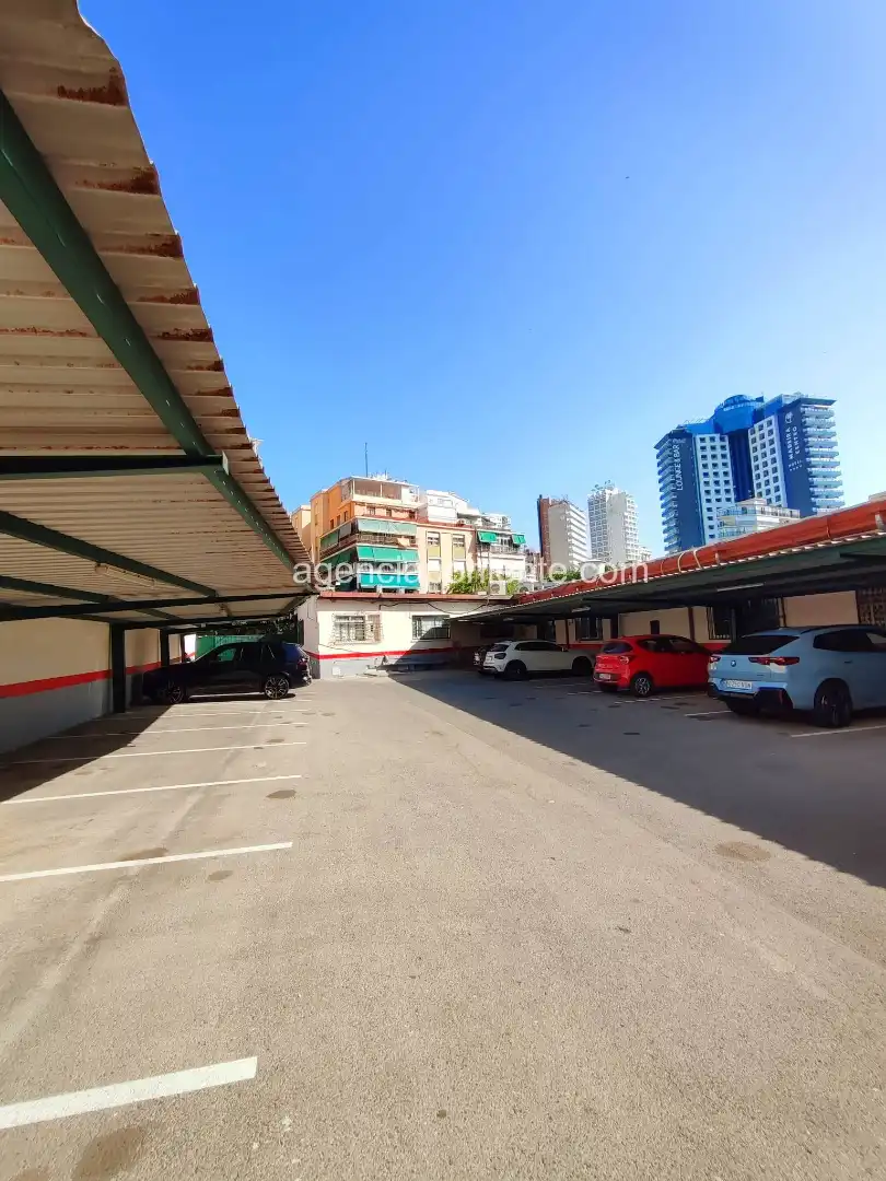 Parking of Flat for rent in Benidorm  with Air Conditioner, Heating and Terrace