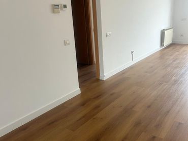 Piso con balcón en alquiler en Parc d’Europa