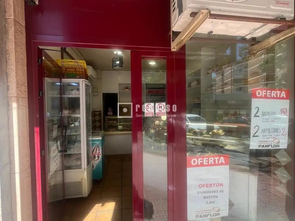 Local comercial en venta en REYES CATÓLICOS