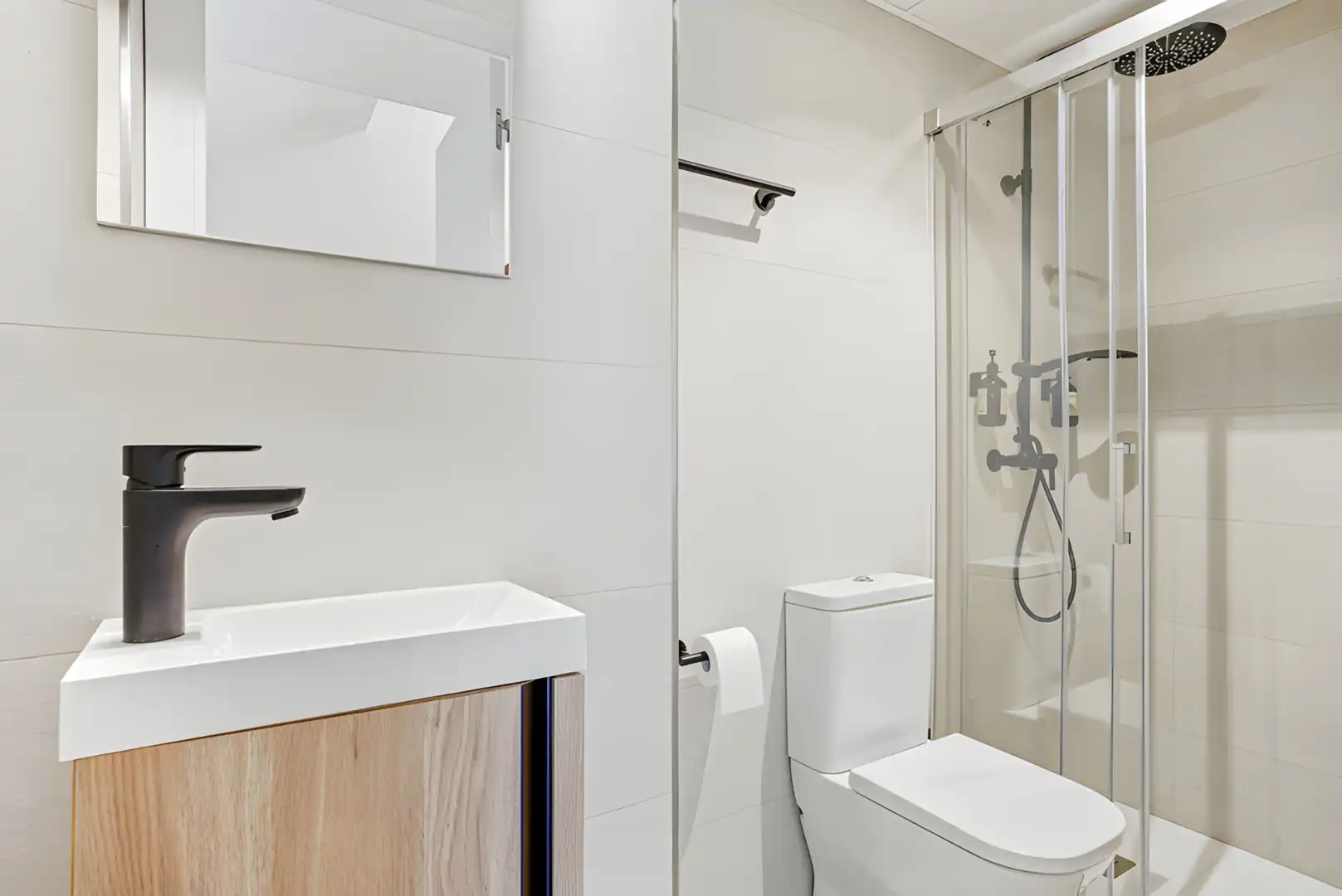 Baño de Casa adosada en venta en Estepona con Aire acondicionado, Terraza y Piscina