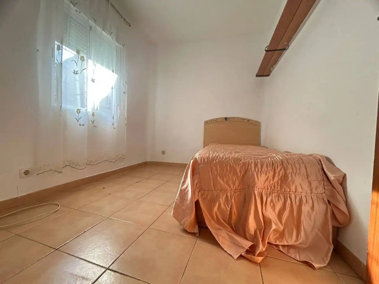 Habitación de Piso en venta en Mora con Calefacción y Terraza