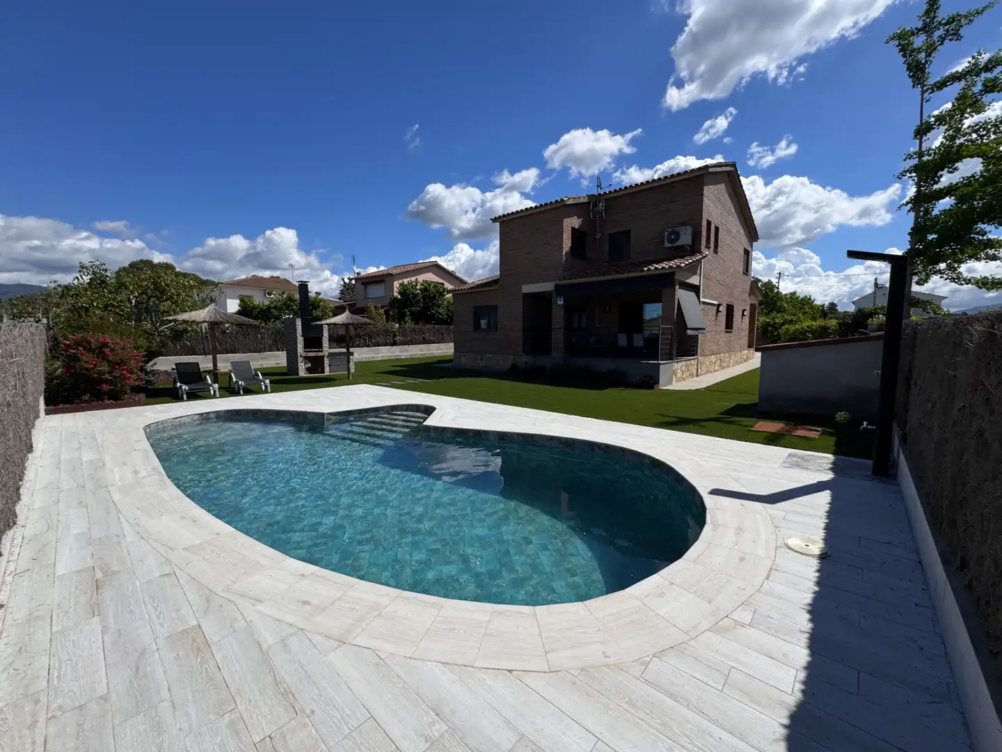 Piscina de Casa o xalet en venda en Cardedeu amb Aire condicionat, Calefacció i Jardí privat