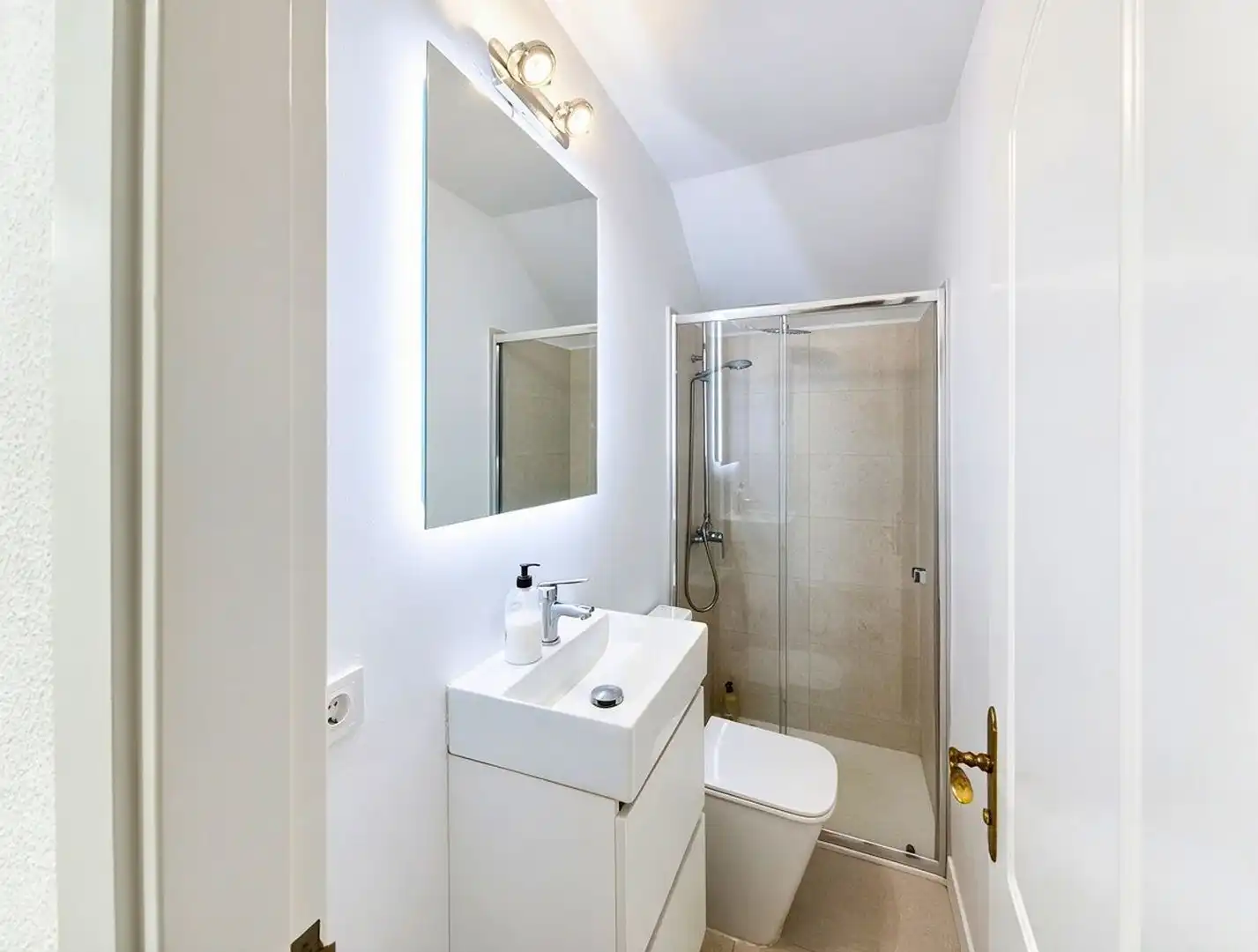 Bathroom of Houses for sale in Arucas  with Private garden, Terrace and Storage room
