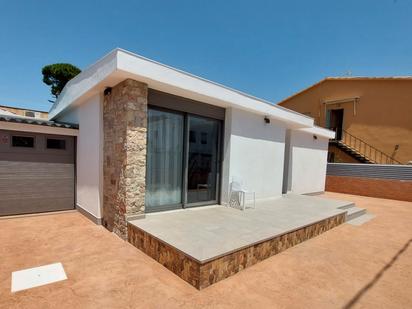 Exterior view of House or chalet for sale in Calafell  with Air Conditioner, Heating and Private garden