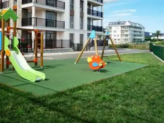 Parkplatz von Wohnung zur Miete in Foz mit Privatgarten, Parkett und Schwimmbad
