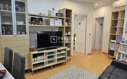 Living room of Flat for sale in  Madrid Capital  with Air Conditioner