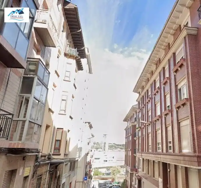 Vista exterior de Piso en venta en Sestao 