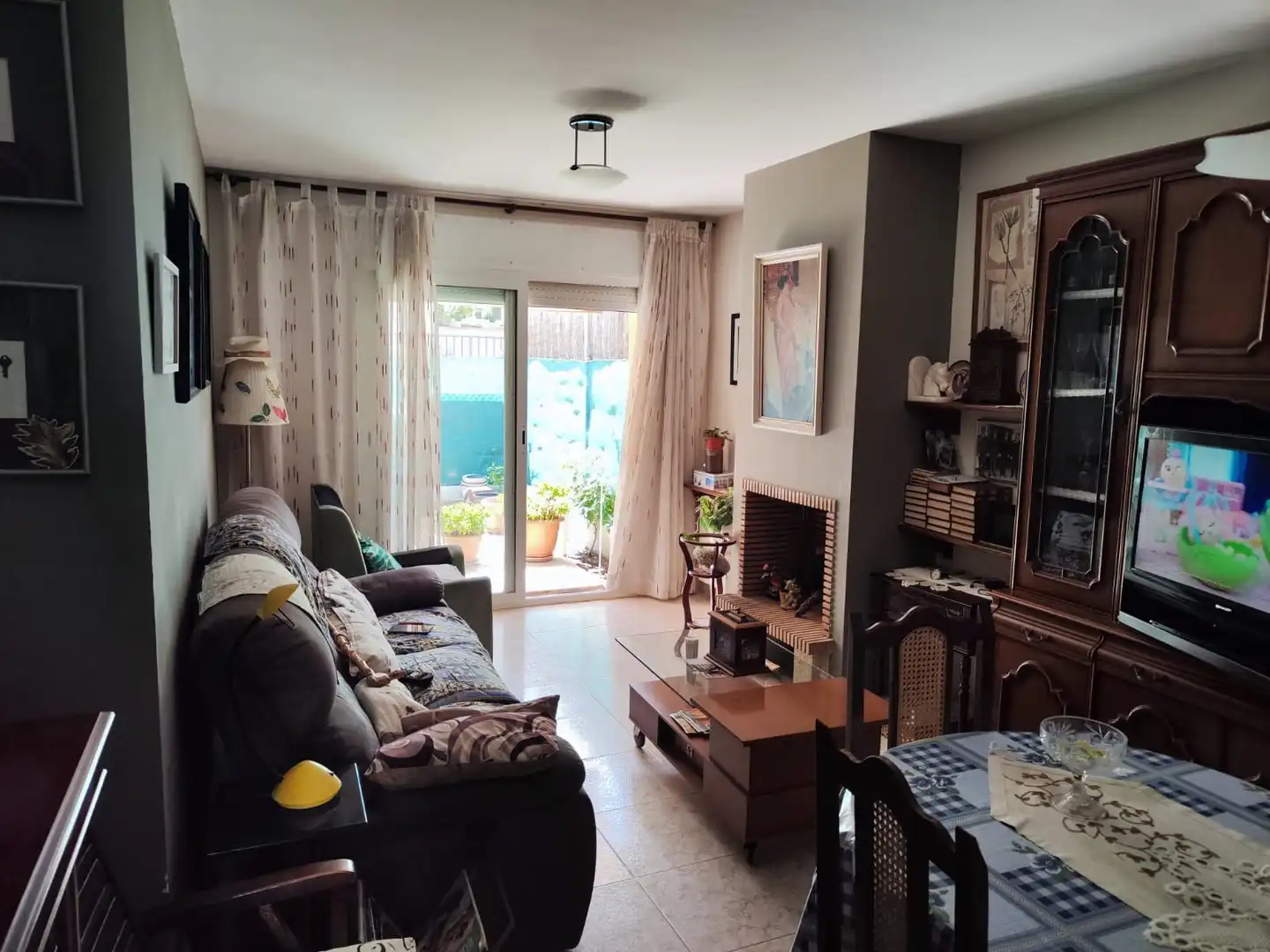 Sala de estar de Casa adosada en venta en Llagostera