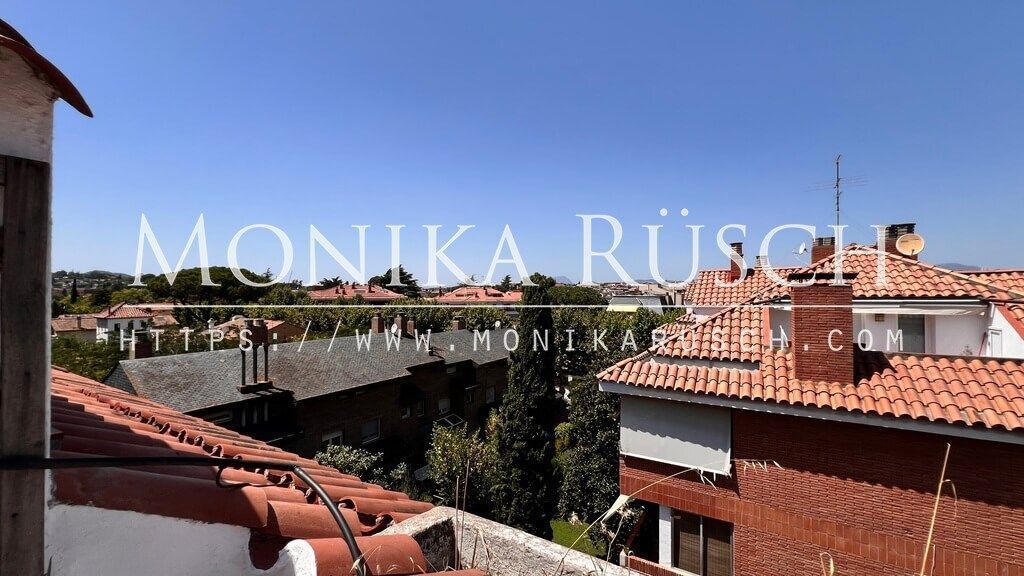Vista exterior de Àtic en venda en Sant Cugat del Vallès amb Aire condicionat, Calefacció i Piscina