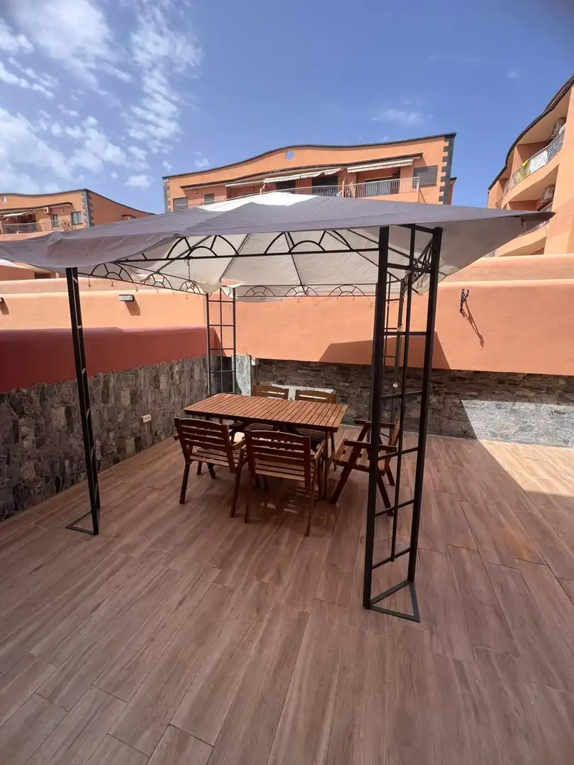 Casa rustica con piscina in vendita a Casco Urbano, imagen 2