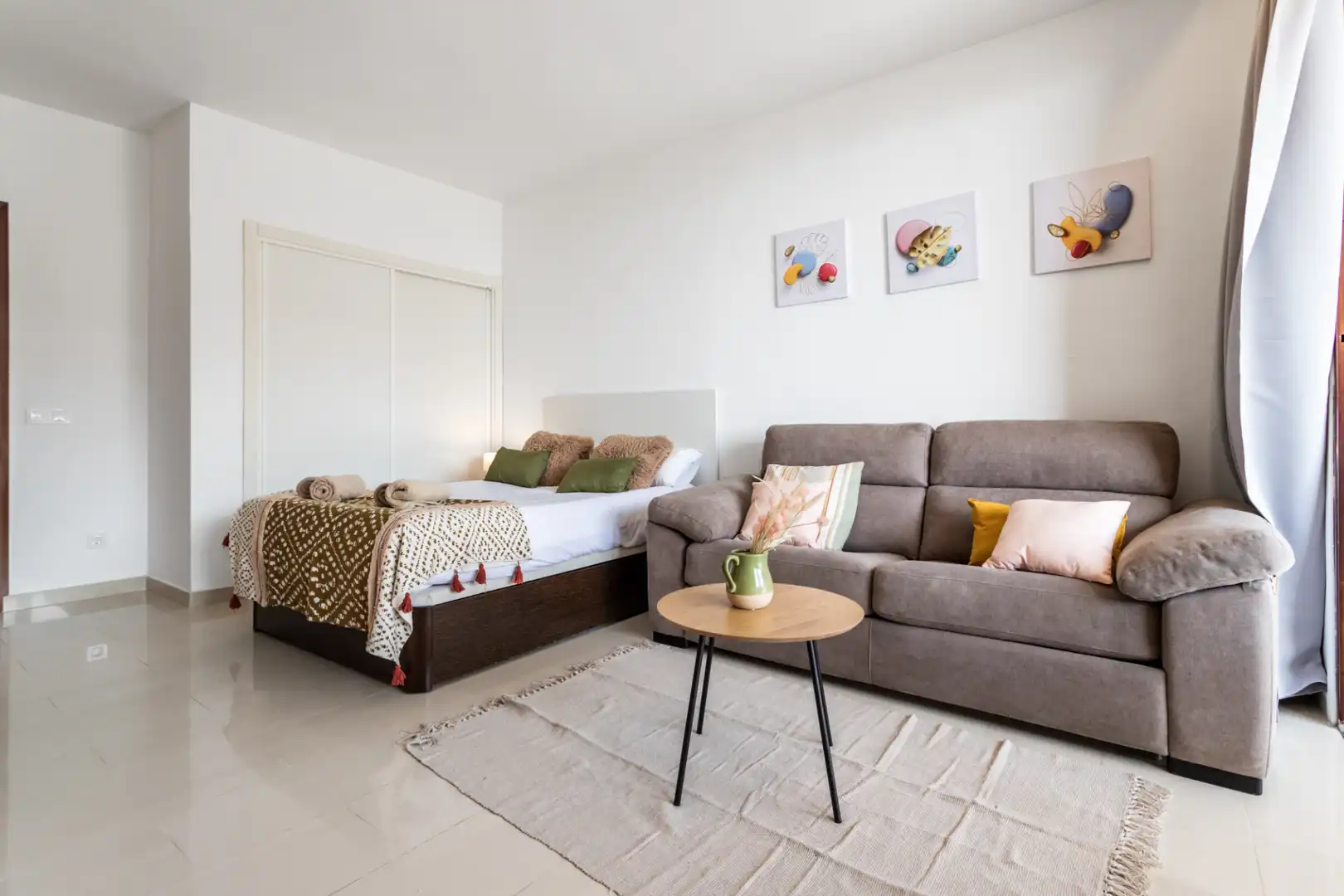 Living room of Study for sale in Fuengirola  with Air Conditioner, Terrace and Furnished