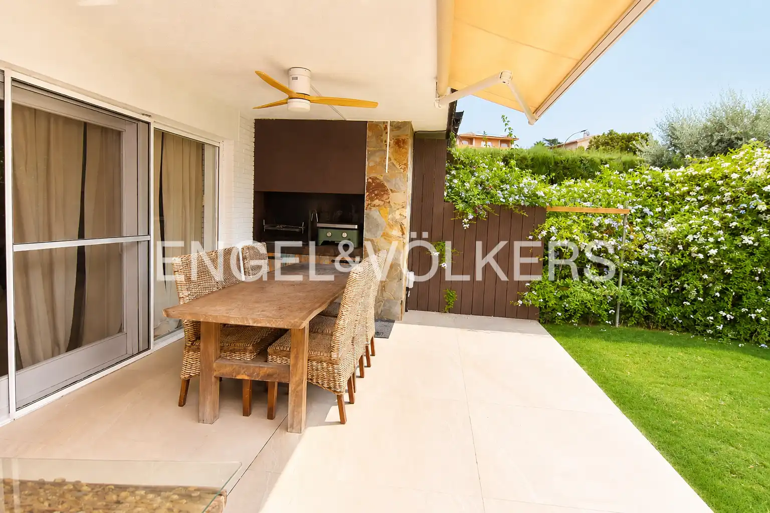 Casa a schiera con piscina in vendita a Carrer de la Niella, imagen 9