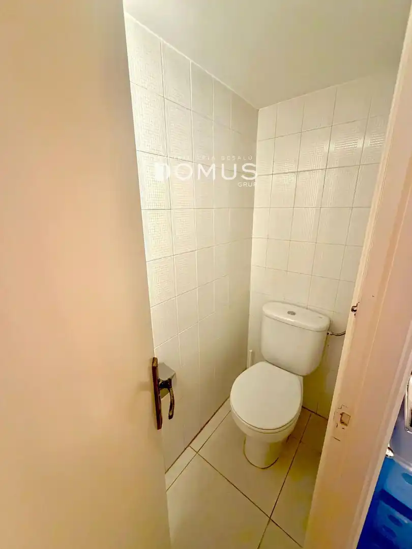 Bathroom of Flat for rent in L'Escala  with Air Conditioner, Heating and Furnished