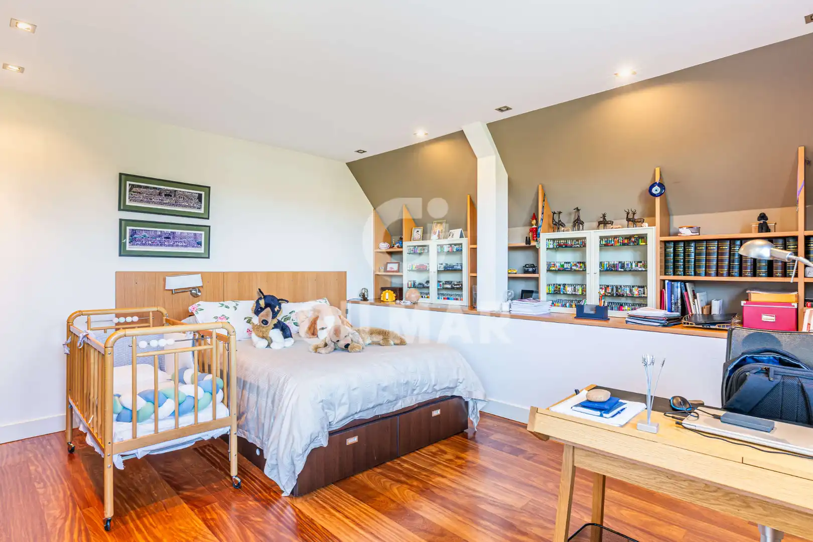 Habitación de Casa o chalet en venta en Las Rozas de Madrid con Aire acondicionado, Calefacción y Jardín privado