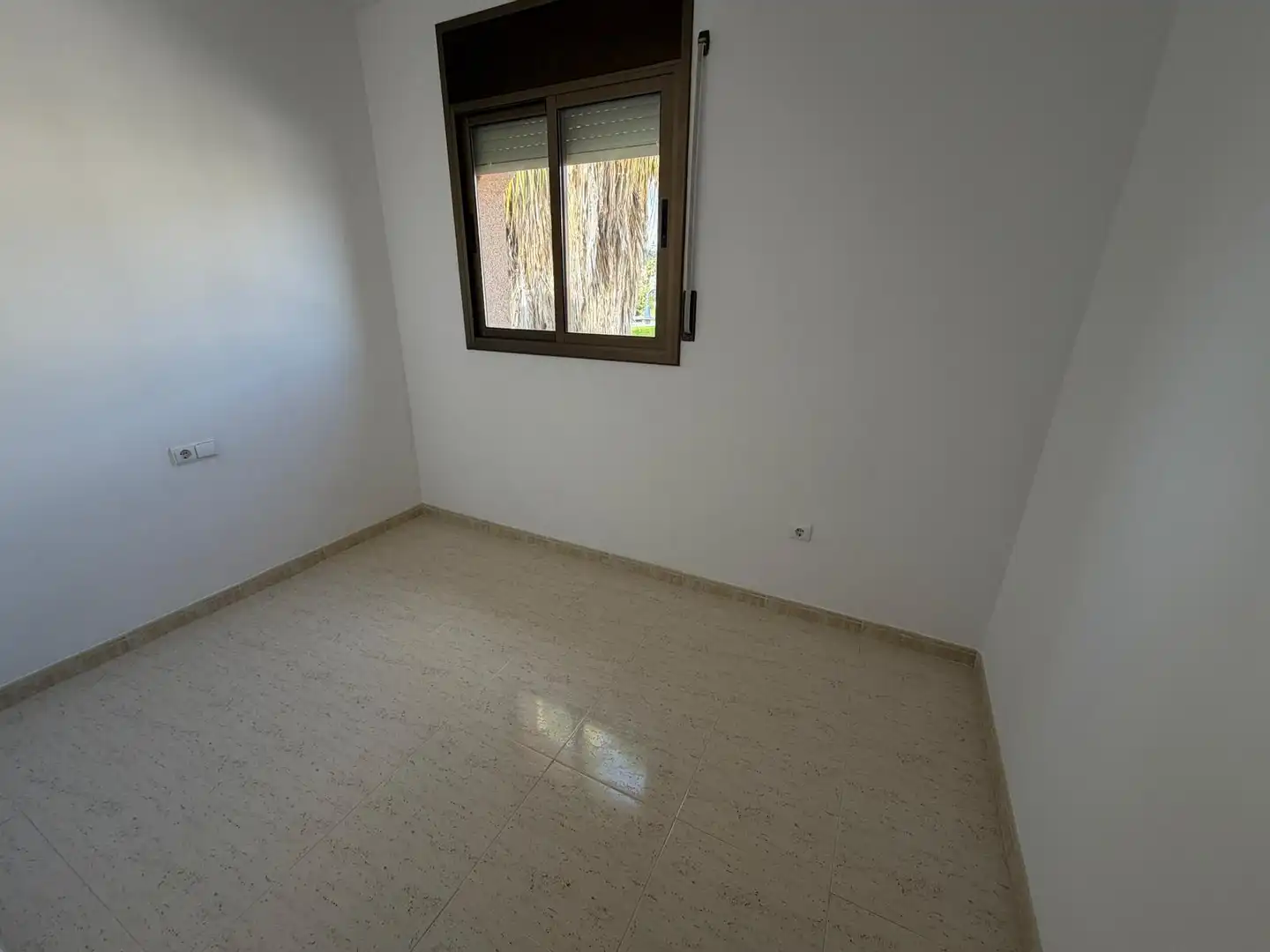 Maison mitoyenne avec terrasse à louer à Carrer del Vallespir, imagen 19