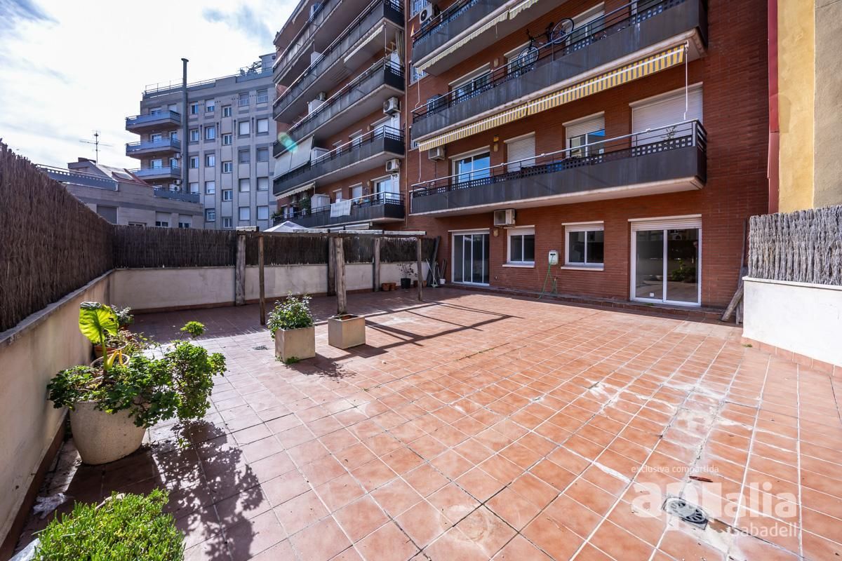 Terrace of Flat for sale in Sabadell  with Heating, Terrace and Oven