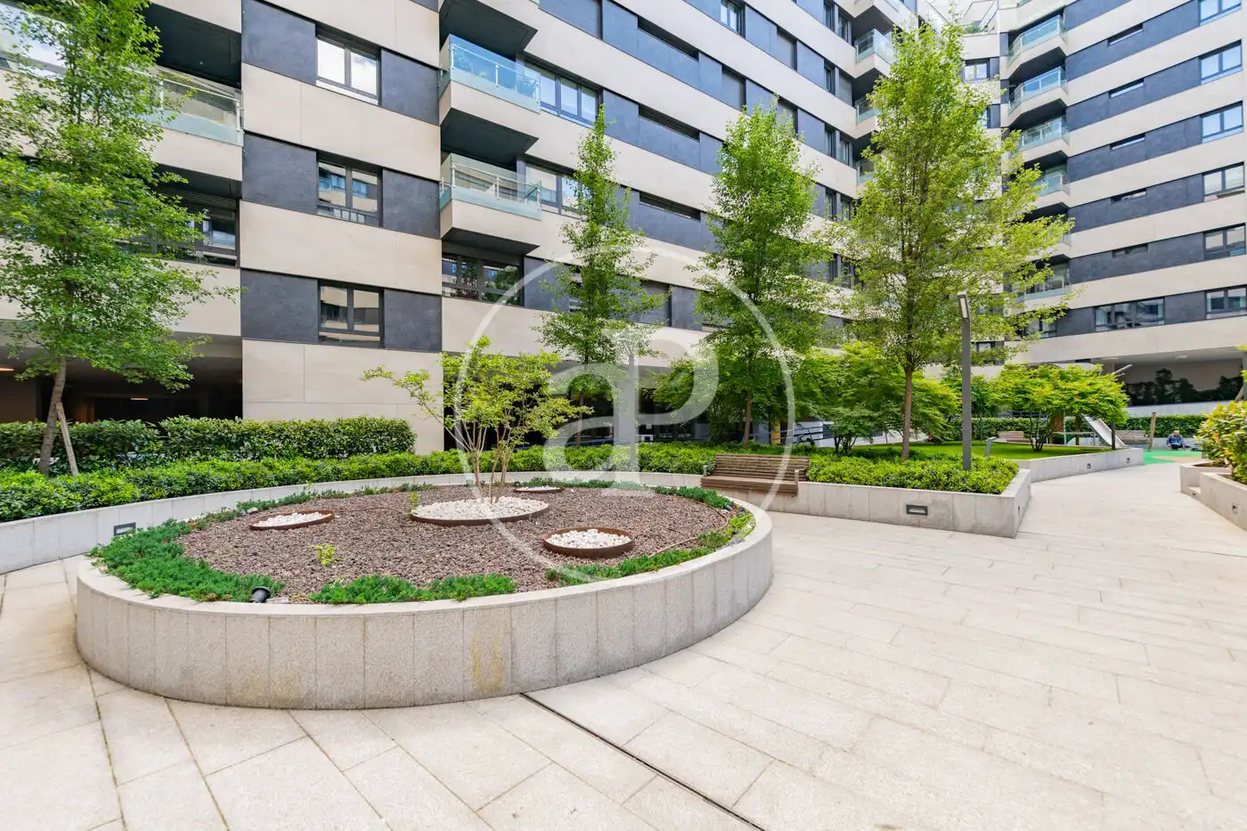 Terrassa de Pis en venda en Madrid amb Aire condicionat, Calefacció i Jardí privat