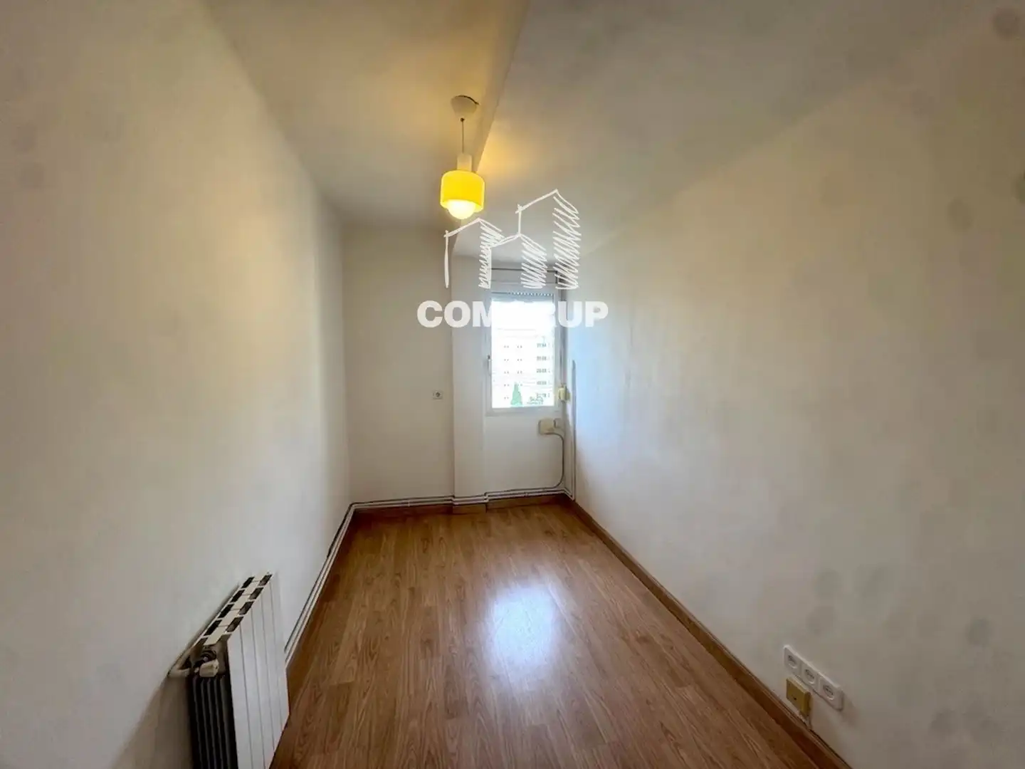 Bedroom of Flat for sale in Barcelona  with Air Conditioner, Heating and Parquet flooring