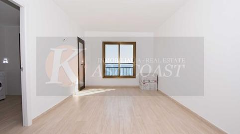 Photo 2 of Flat for sale in Playa de los Boliches, Málaga