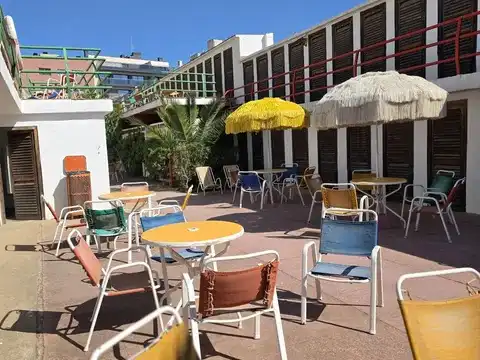 Gebäude zum Verkauf in Carrer d'Eduard Maristany, Centre