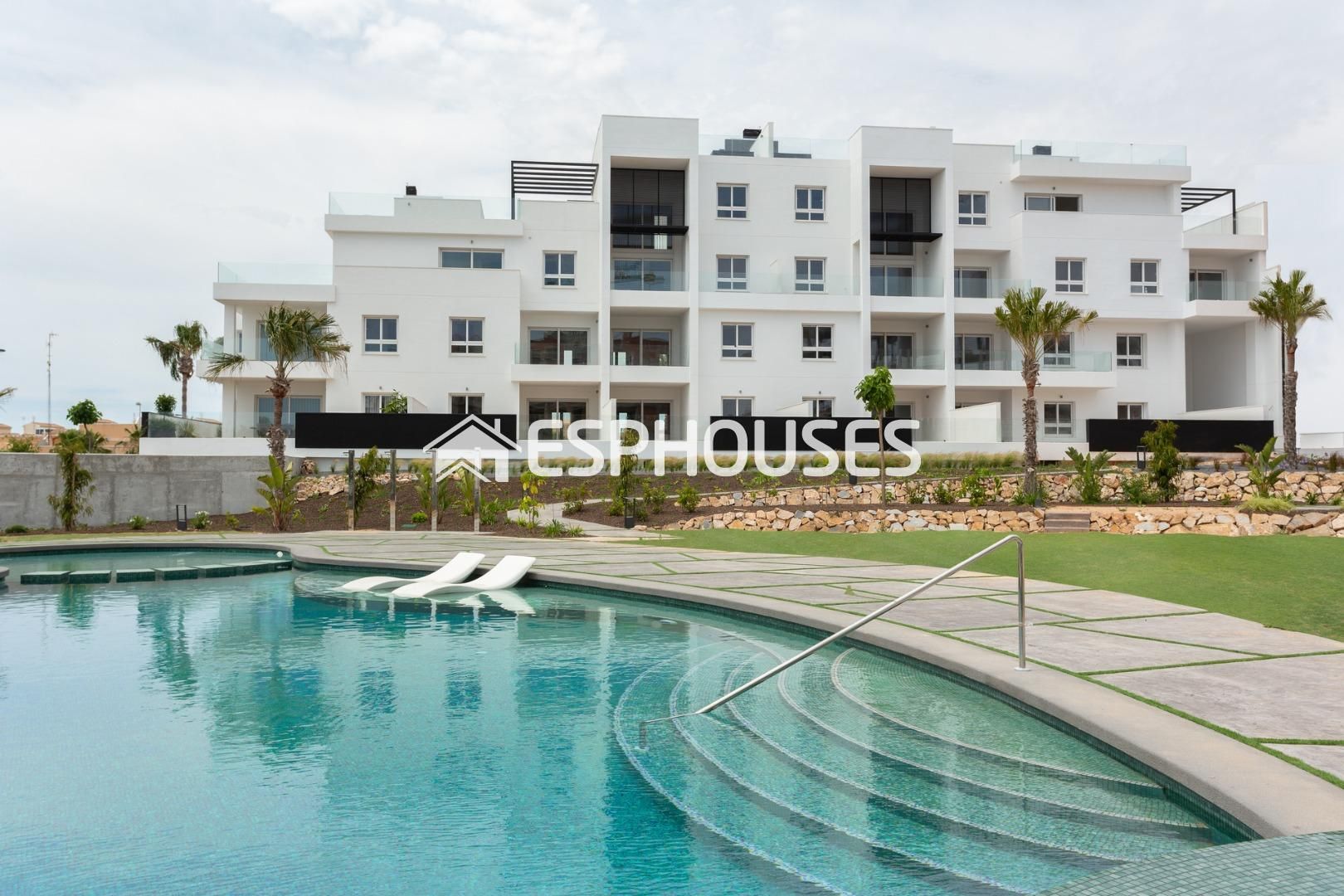Exterior view of Attic for sale in Torrevieja  with Air Conditioner, Heating and Terrace
