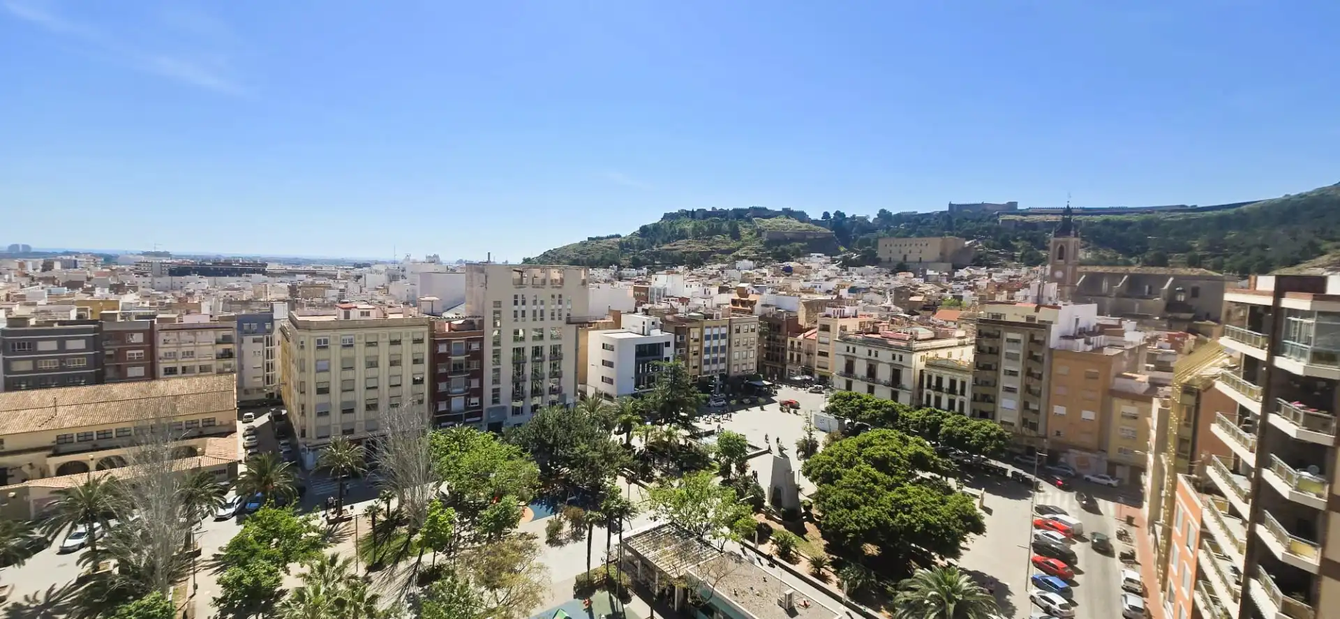 Vista exterior de Pis en venda en Sagunto / Sagunt amb Aire condicionat, Calefacció i Moblat