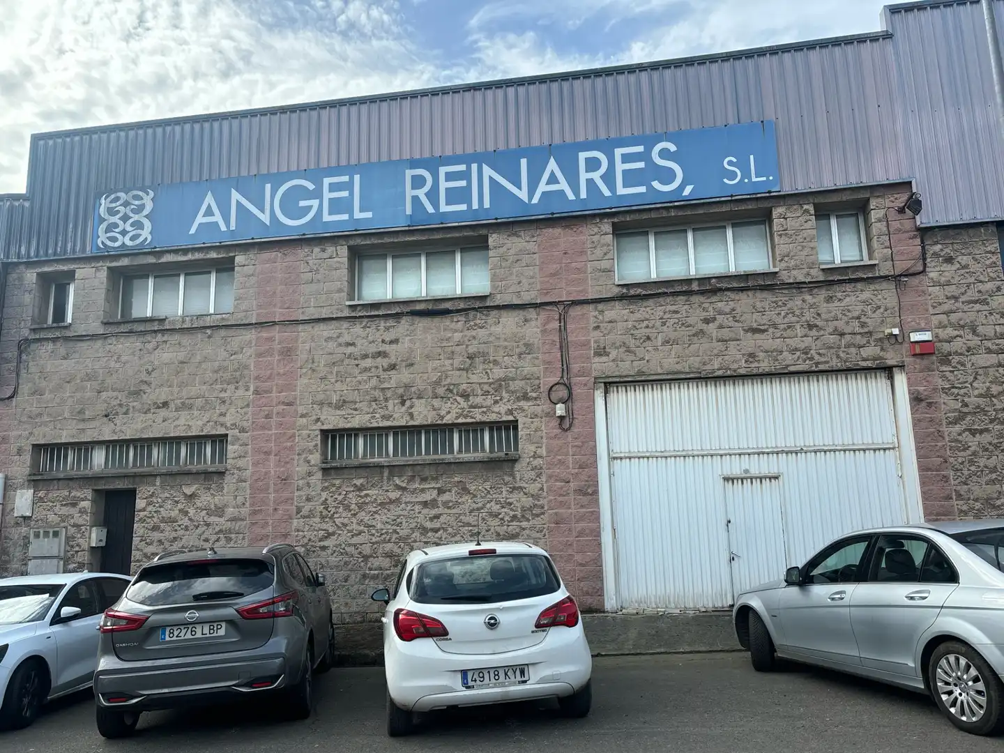 Vista exterior de Nau industrial en venda en Carreño