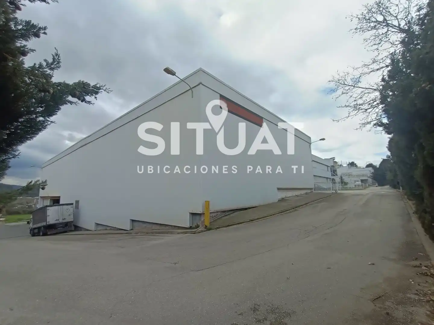 Vista exterior de Nave industrial en venta en Castellbisbal con Calefacción y Alarma