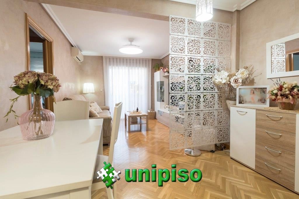 Sala d'estar de Pis en venda en Leganés amb Aire condicionat, Calefacció i Parquet