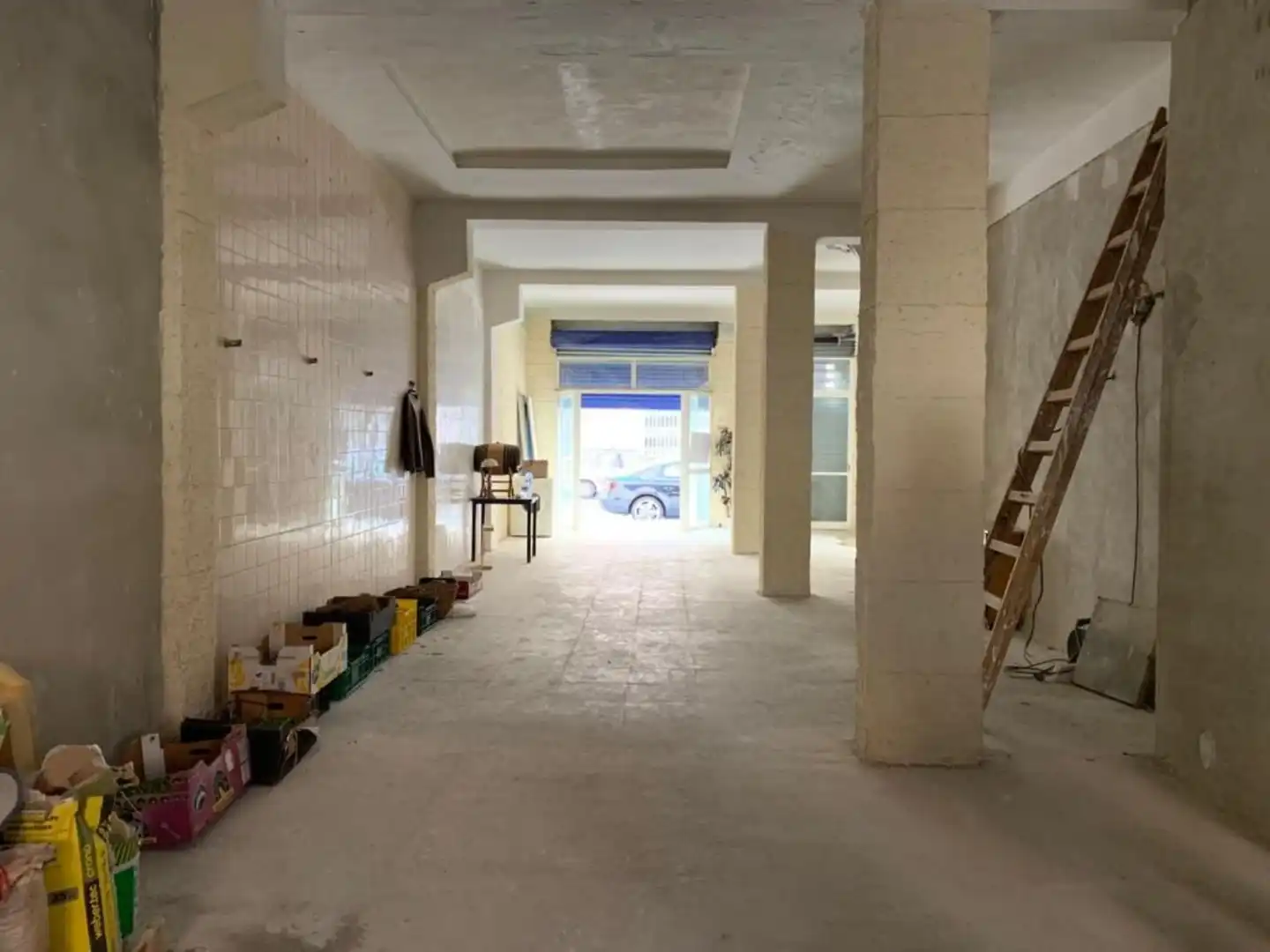 Local comercial en venta en Juan de la Cueva, imagen 2