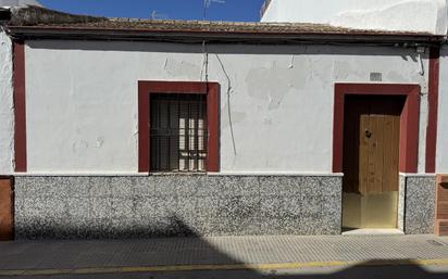 Exterior view of House or chalet for sale in Los Palacios y Villafranca