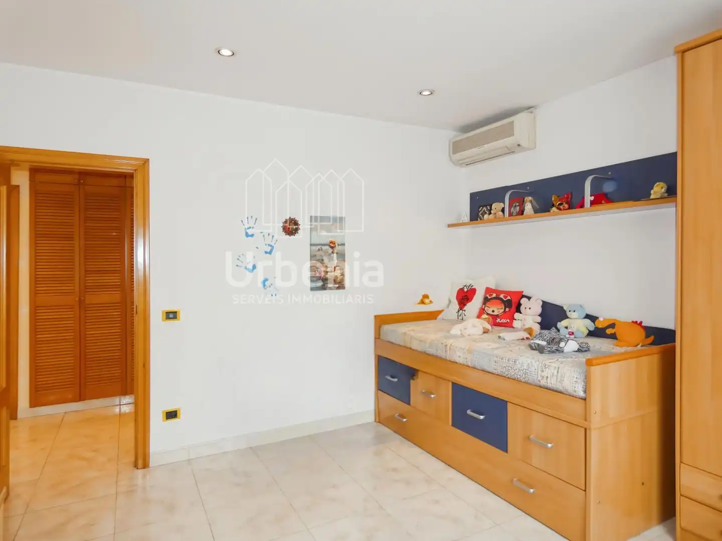 Habitación de Casa o chalet en venta en Premià de Mar con Aire acondicionado, Calefacción y Piscina