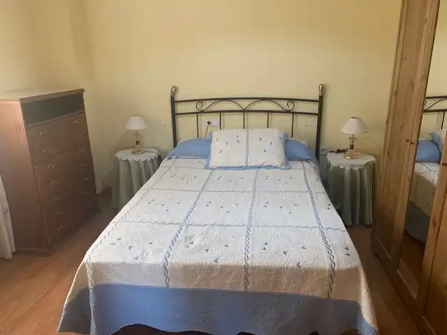 Habitación de Piso de alquiler en Puertollano con Aire acondicionado, Calefacción y Amueblado