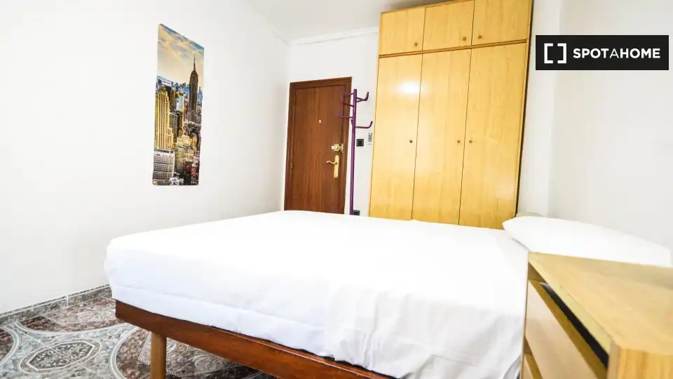 Room in Valencia, Valencia