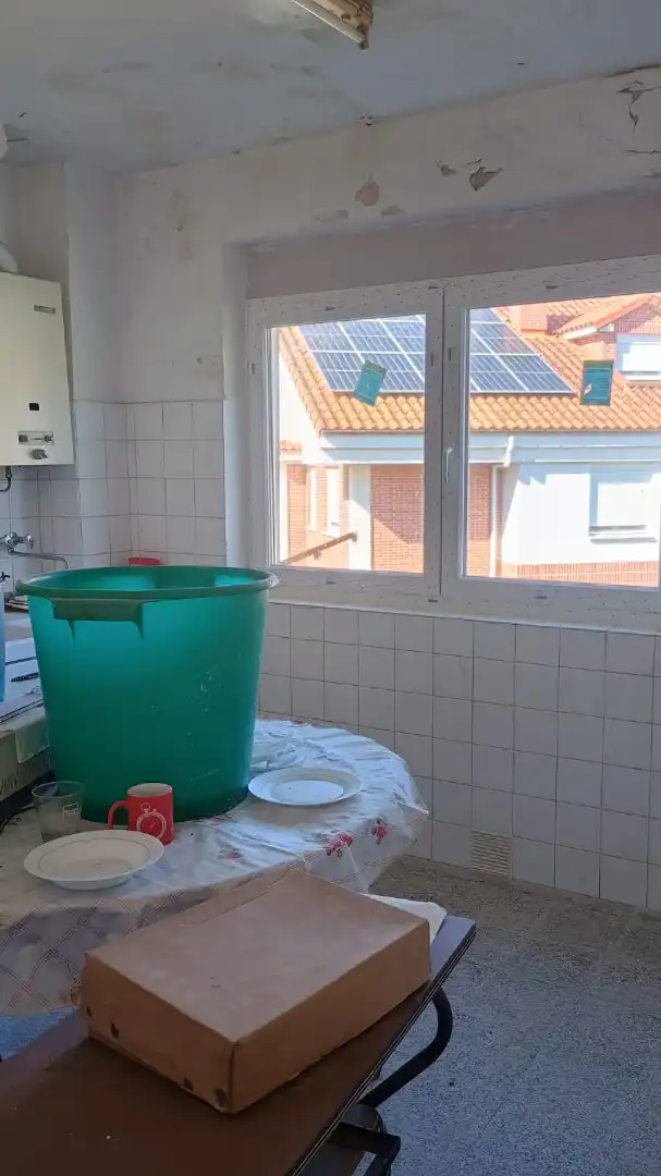 Bany de Pis en venda en Meruelo amb Balcó